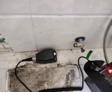 平顶山叶县屋顶漏水维修公司分享下卫生间漏水的危害及解决方法